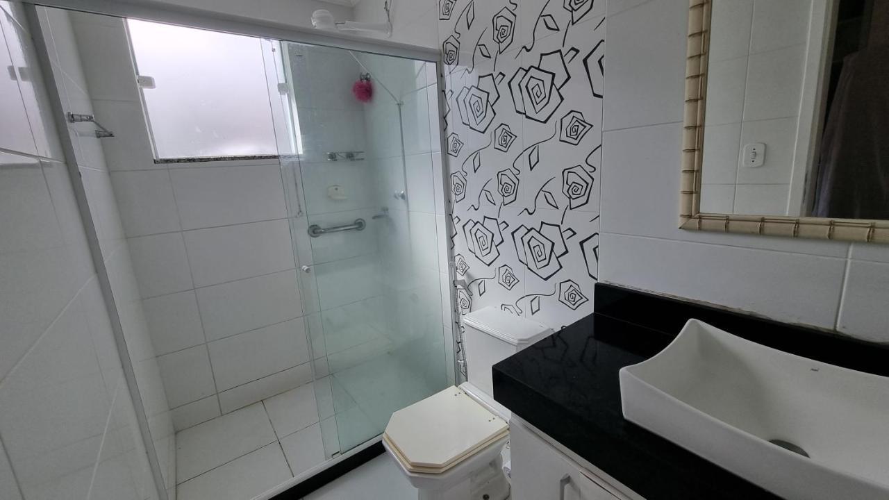 Zenit Hostel Da Cris Cabo Frio Eksteriør billede