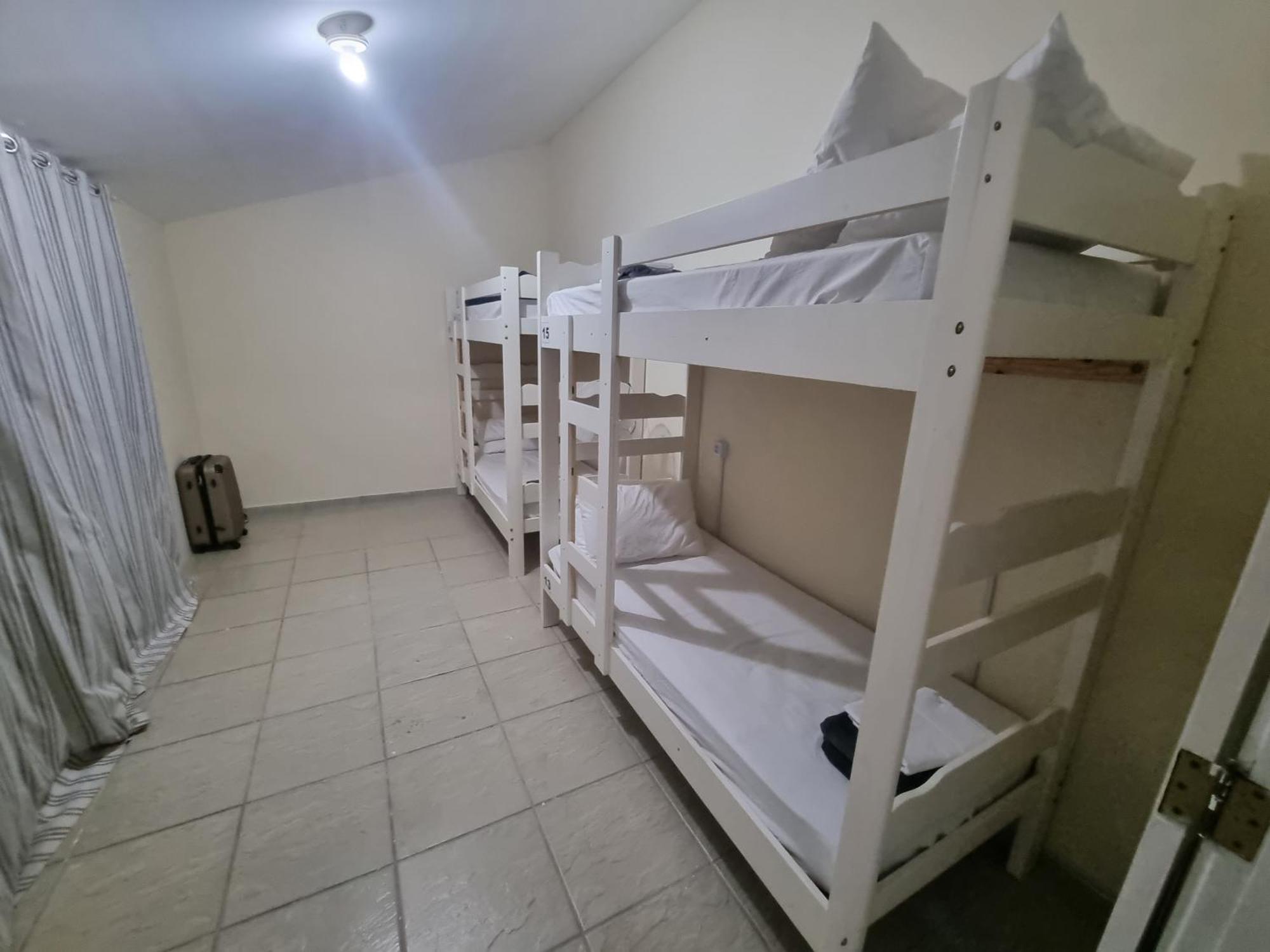 Zenit Hostel Da Cris Cabo Frio Eksteriør billede